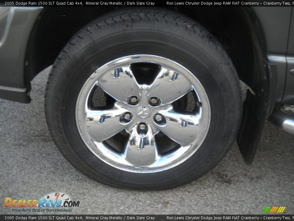 2005 Dodge Ram 1500 SLT Quad Cab 4x4 Mineral Gray Metallic / Dark Slate Gray Photo #17