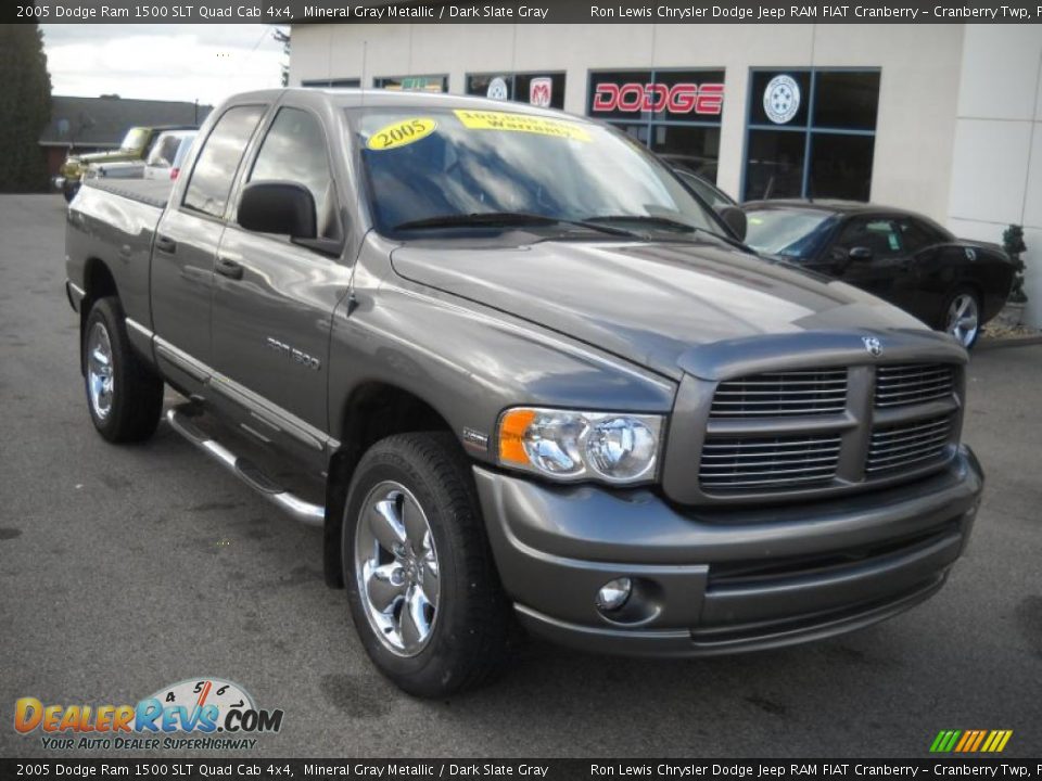 2005 Dodge Ram 1500 SLT Quad Cab 4x4 Mineral Gray Metallic / Dark Slate Gray Photo #20
