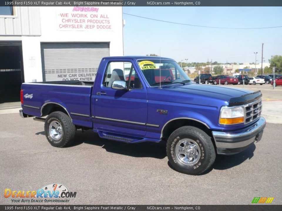 1995 Ford F150 XLT Regular Cab 4x4 Bright Sapphire Pearl Metallic / Gray Photo #3