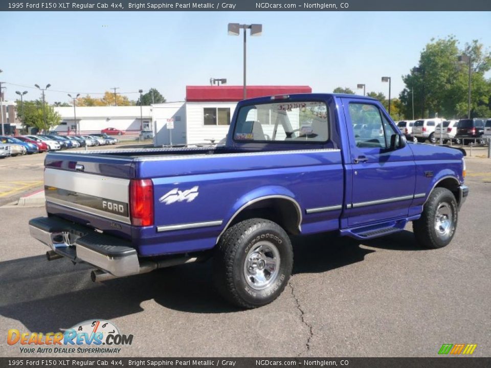 1995 Ford F150 XLT Regular Cab 4x4 Bright Sapphire Pearl Metallic / Gray Photo #4