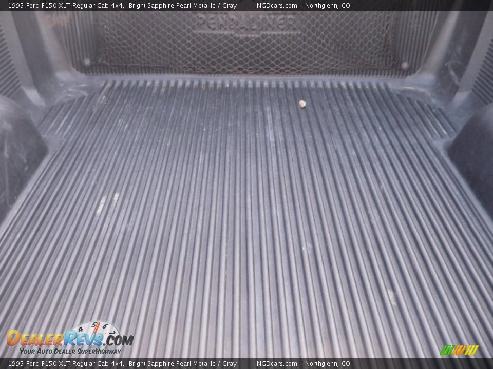 1995 Ford F150 XLT Regular Cab 4x4 Bright Sapphire Pearl Metallic / Gray Photo #10