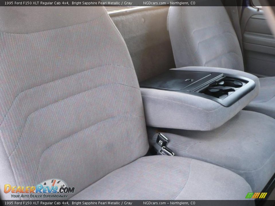 1995 Ford F150 XLT Regular Cab 4x4 Bright Sapphire Pearl Metallic / Gray Photo #11