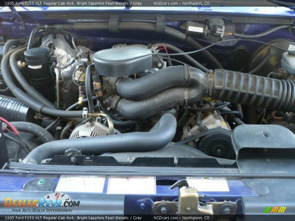 1995 Ford F150 XLT Regular Cab 4x4 Bright Sapphire Pearl Metallic / Gray Photo #13