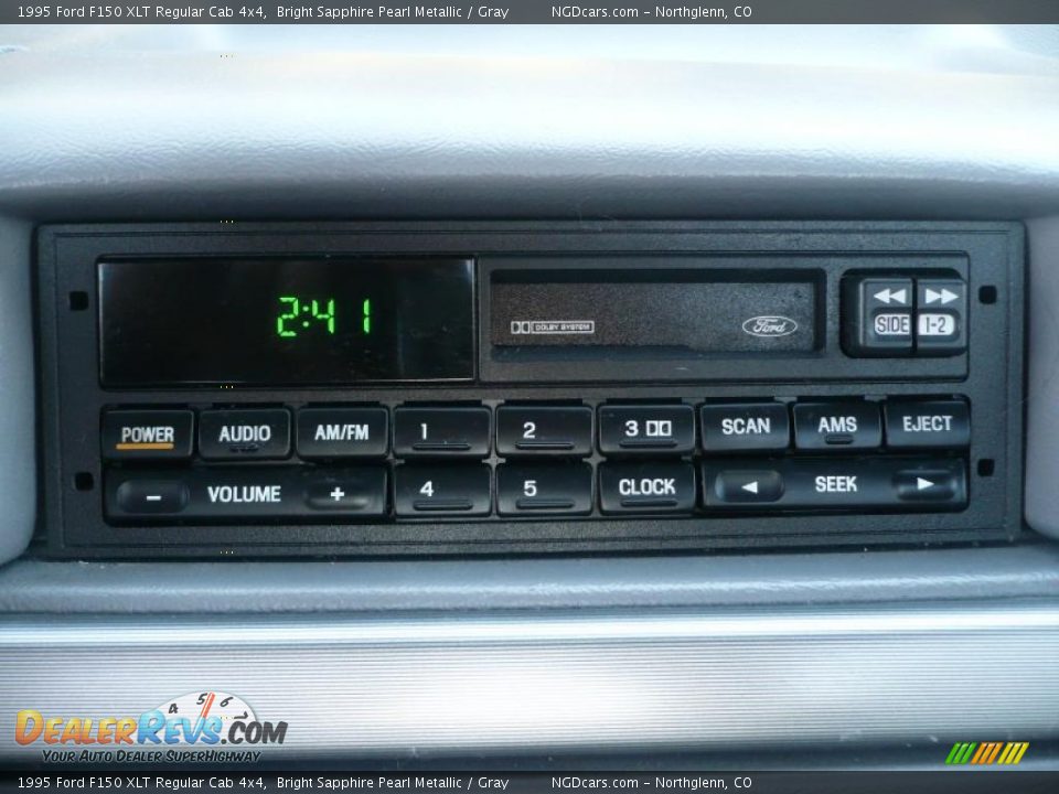 1995 Ford F150 XLT Regular Cab 4x4 Bright Sapphire Pearl Metallic / Gray Photo #19