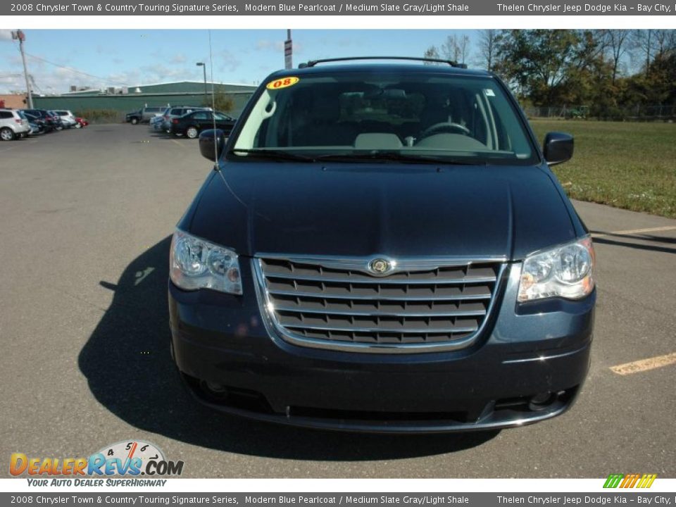 2008 Chrysler signature series town country #3