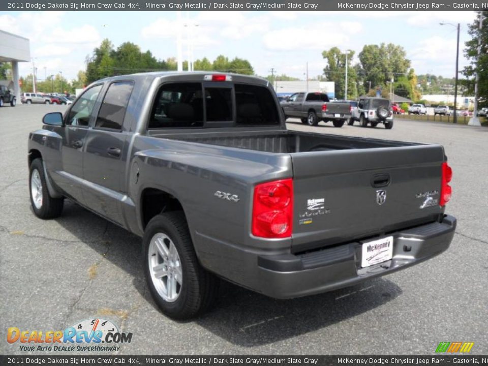 2011 Dodge Dakota Big Horn Crew Cab 4x4 Mineral Gray Metallic / Dark Slate Gray/Medium Slate Gray Photo #2