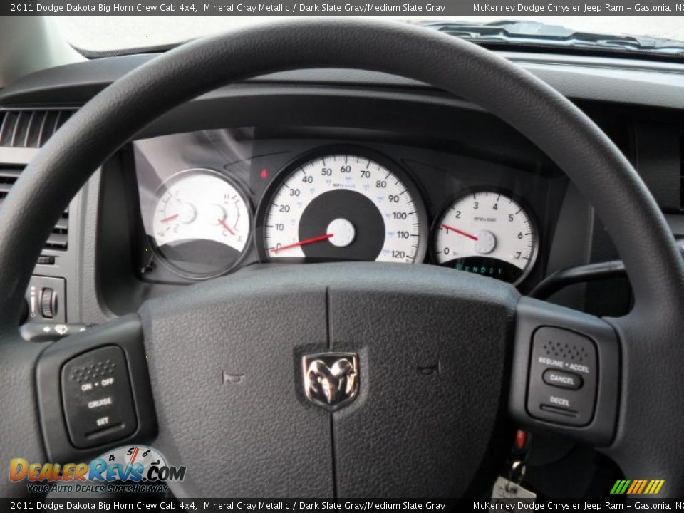 2011 Dodge Dakota Big Horn Crew Cab 4x4 Mineral Gray Metallic / Dark Slate Gray/Medium Slate Gray Photo #13