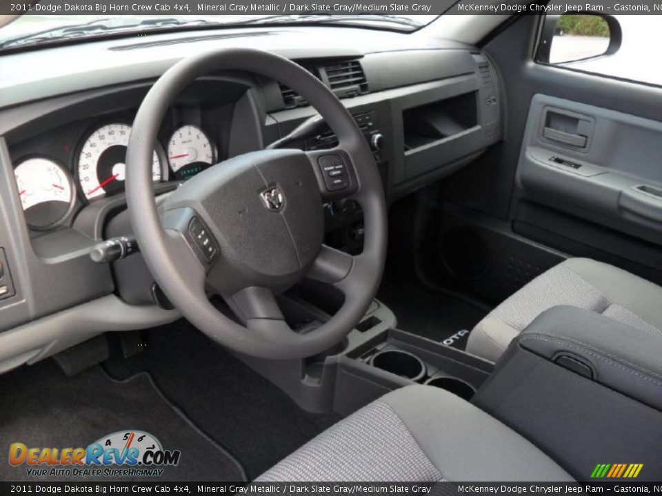 2011 Dodge Dakota Big Horn Crew Cab 4x4 Mineral Gray Metallic / Dark Slate Gray/Medium Slate Gray Photo #25