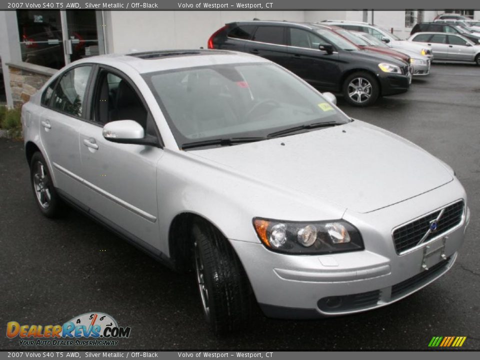 2007 Volvo S40 T5 AWD Silver Metallic / Off-Black Photo #2