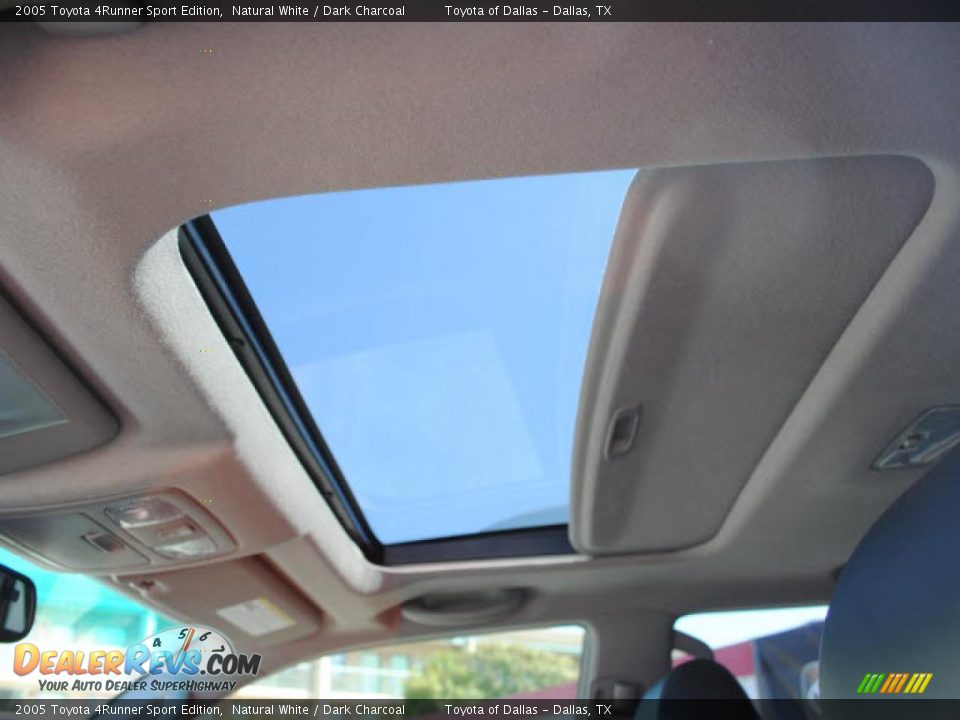 2005 Toyota 4Runner Sport Edition Natural White / Dark Charcoal Photo #17