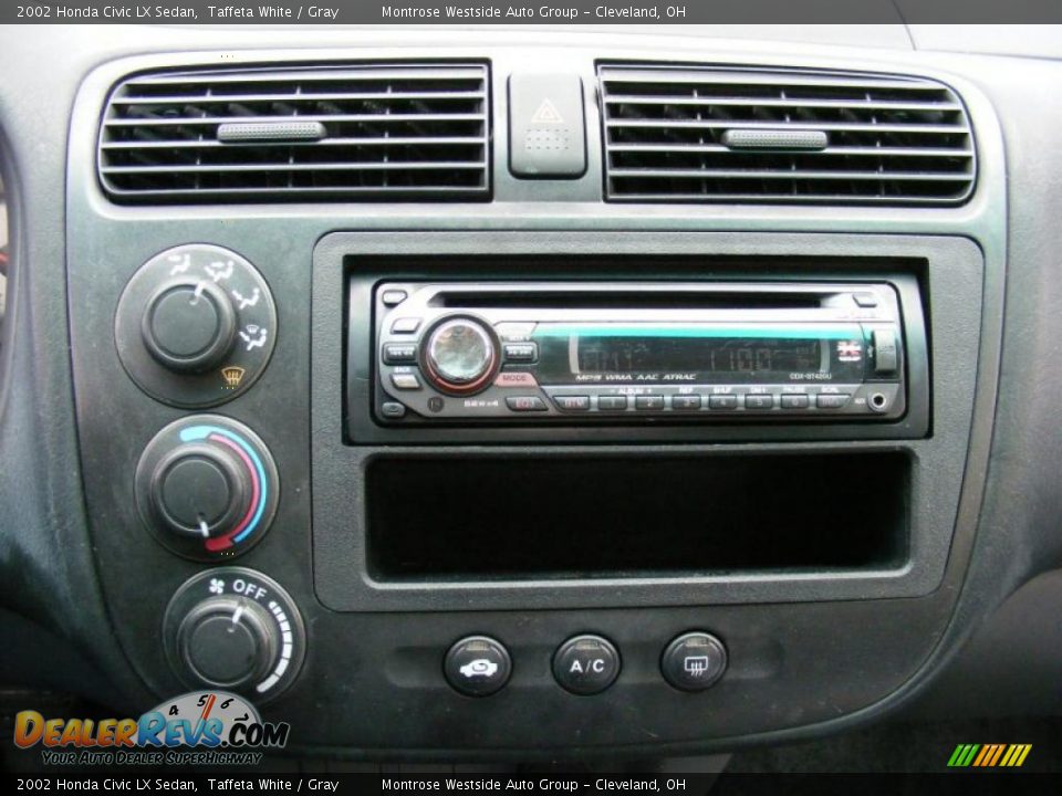 2002 Honda Civic LX Sedan Taffeta White / Gray Photo #19