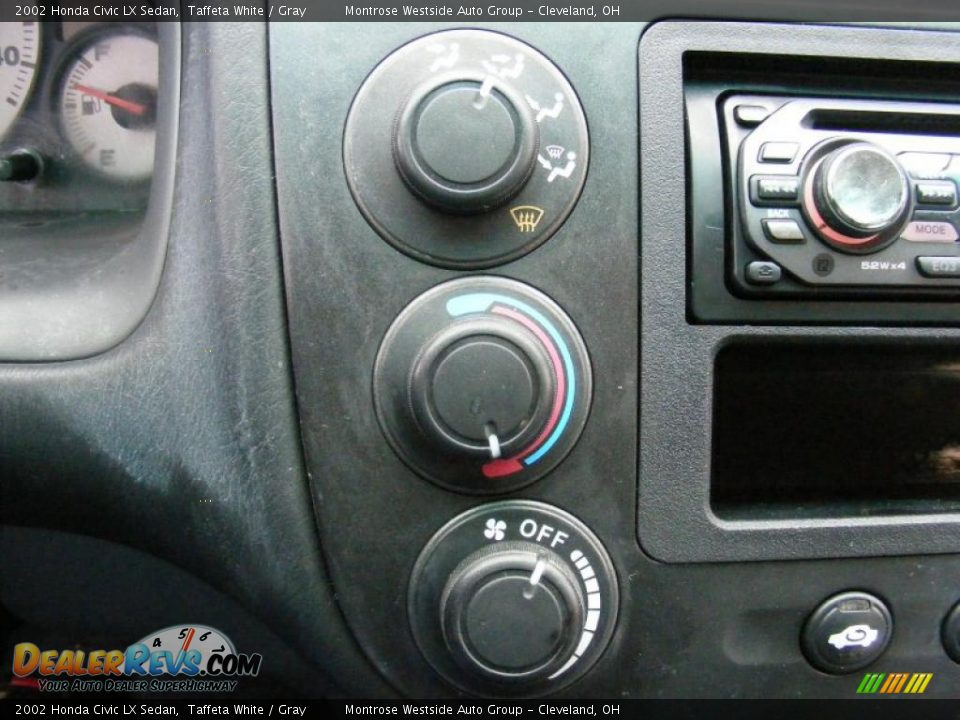 2002 Honda Civic LX Sedan Taffeta White / Gray Photo #20