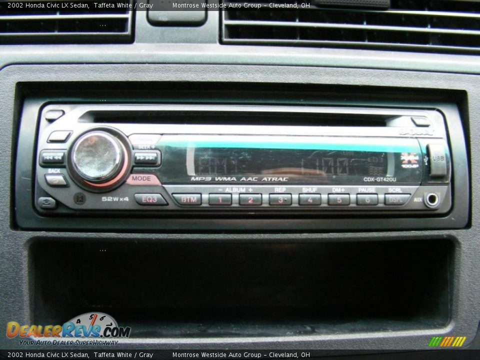 2002 Honda Civic LX Sedan Taffeta White / Gray Photo #21