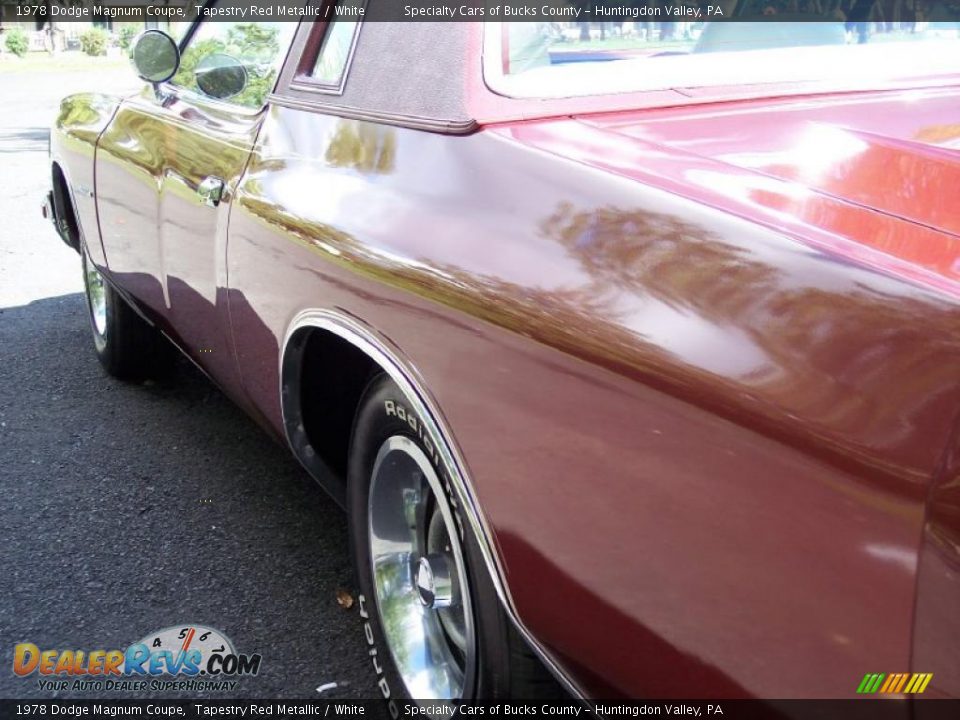 1978 Dodge Magnum Coupe Tapestry Red Metallic / White Photo #21