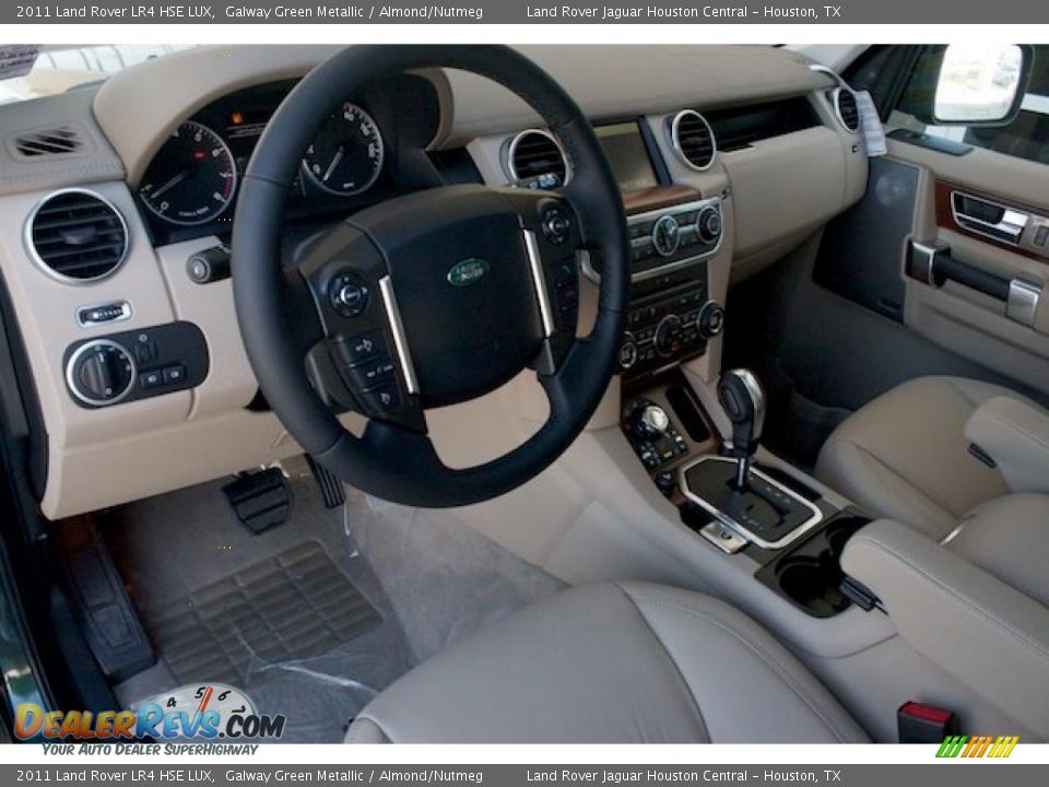 Almond/Nutmeg Interior - 2011 Land Rover LR4 HSE LUX Photo #12