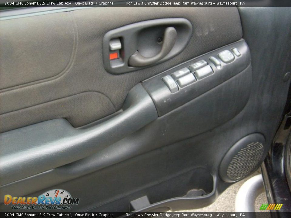 2004 GMC Sonoma SLS Crew Cab 4x4 Onyx Black / Graphite Photo #14