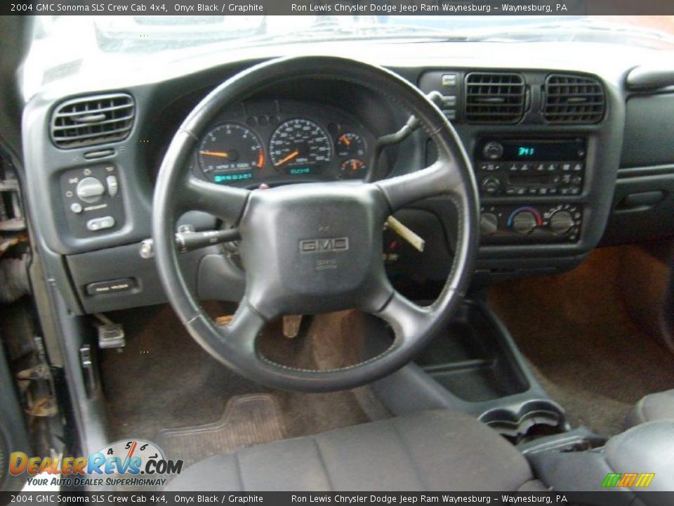 2004 GMC Sonoma SLS Crew Cab 4x4 Onyx Black / Graphite Photo #16