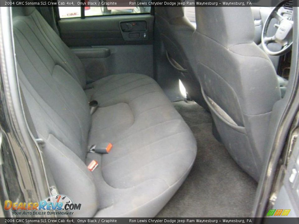 2004 GMC Sonoma SLS Crew Cab 4x4 Onyx Black / Graphite Photo #18