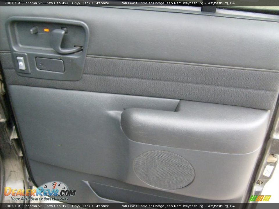 2004 GMC Sonoma SLS Crew Cab 4x4 Onyx Black / Graphite Photo #20