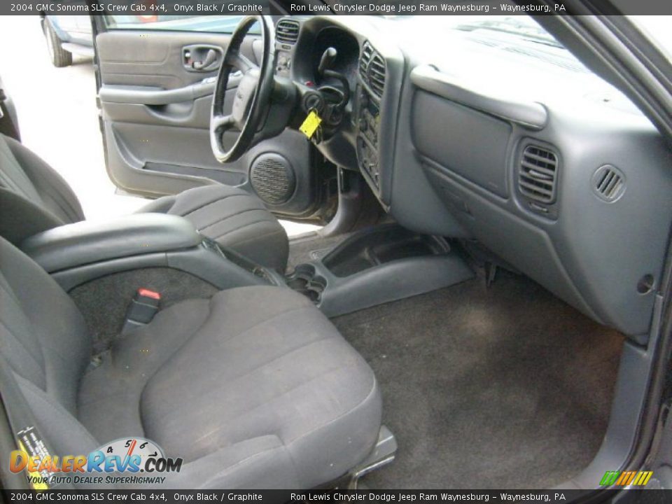 2004 GMC Sonoma SLS Crew Cab 4x4 Onyx Black / Graphite Photo #21
