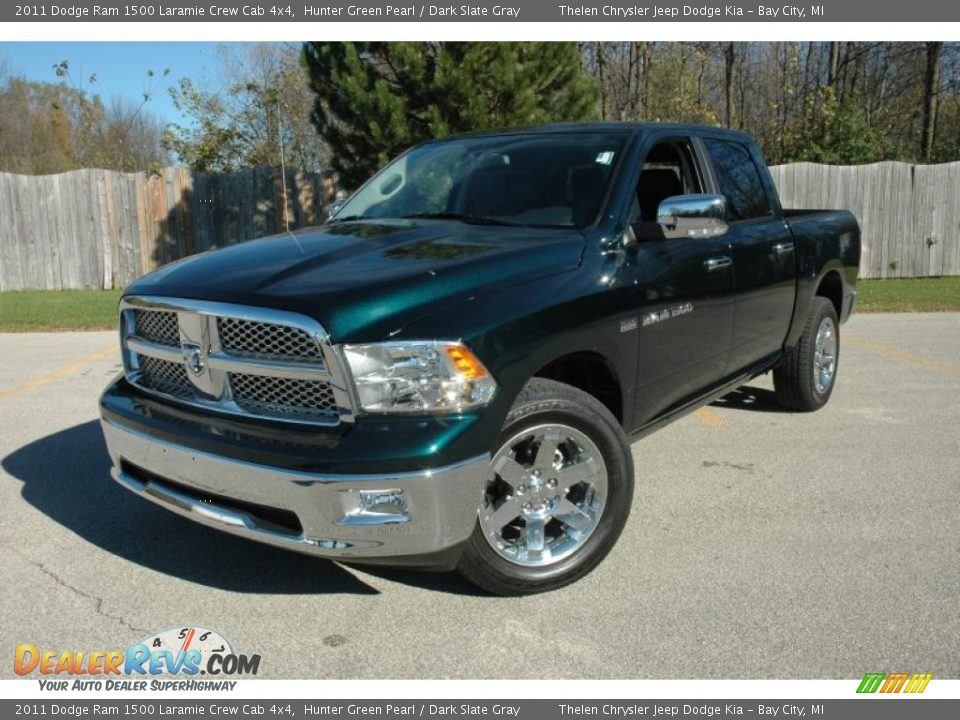 2011 Dodge Ram 1500 Laramie Crew Cab 4x4 Hunter Green Pearl / Dark Slate Gray Photo #3