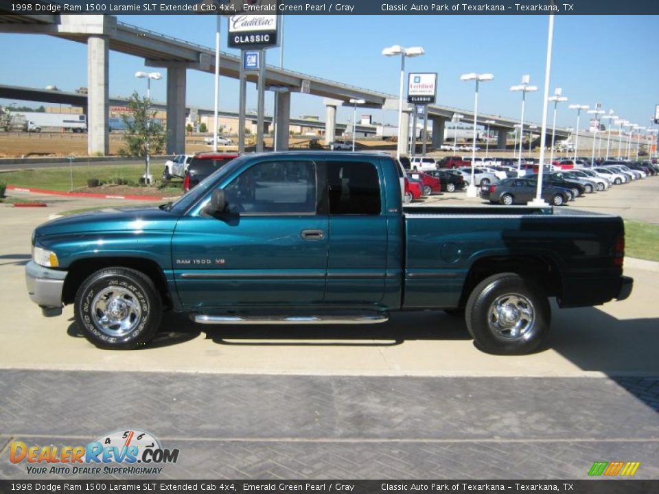 1998 Dodge Ram 1500 Laramie SLT Extended Cab 4x4 Emerald Green Pearl / Gray Photo #2