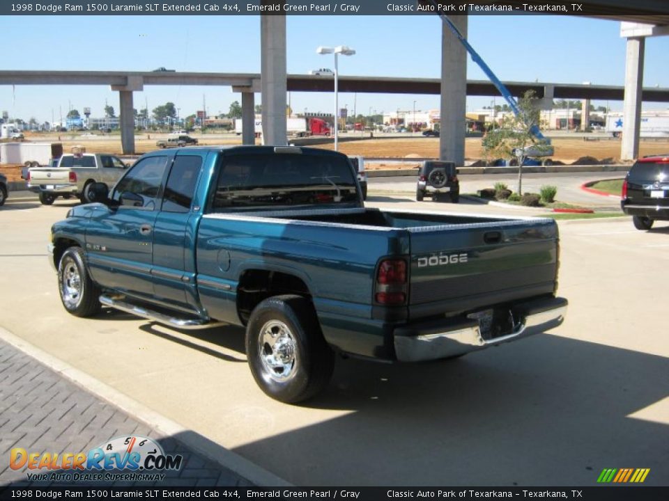 1998 Dodge Ram 1500 Laramie SLT Extended Cab 4x4 Emerald Green Pearl / Gray Photo #3