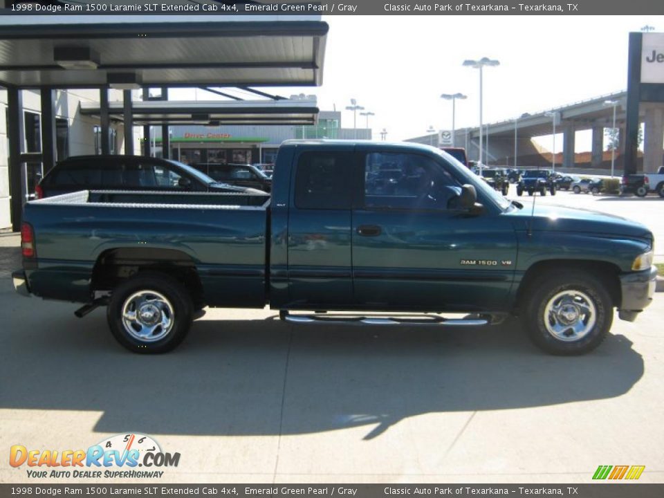 1998 Dodge Ram 1500 Laramie SLT Extended Cab 4x4 Emerald Green Pearl / Gray Photo #6