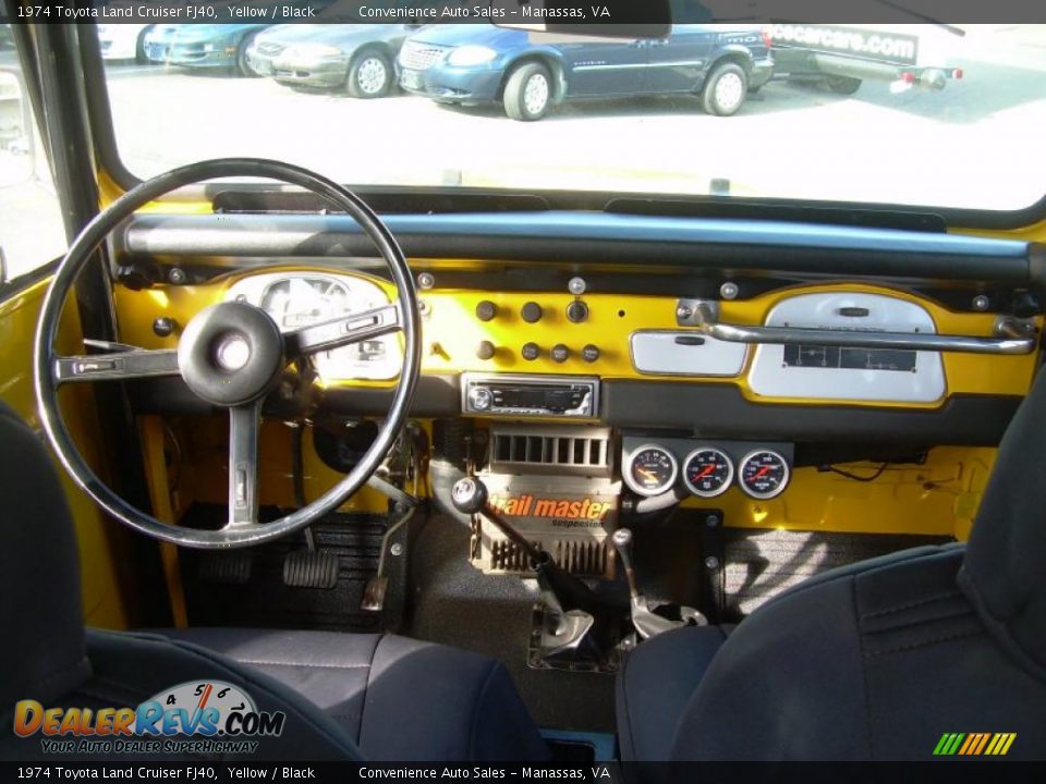 1974 Toyota Land Cruiser FJ40 Yellow / Black Photo #19