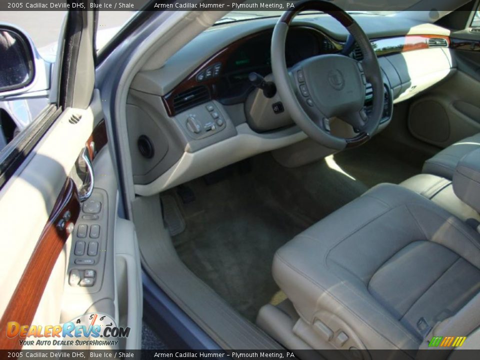 2005 Cadillac DeVille DHS Blue Ice / Shale Photo #13