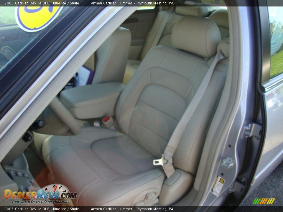 2005 Cadillac DeVille DHS Blue Ice / Shale Photo #17