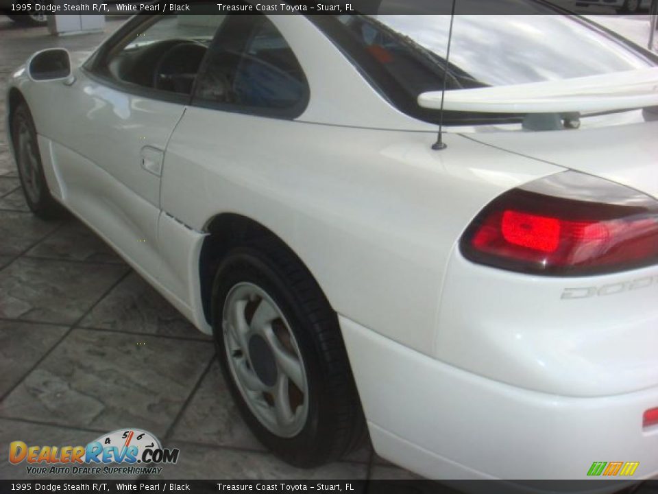 1995 Dodge Stealth R/T White Pearl / Black Photo #5