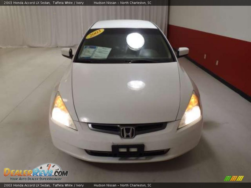 2003 Honda Accord LX Sedan Taffeta White / Ivory Photo #2