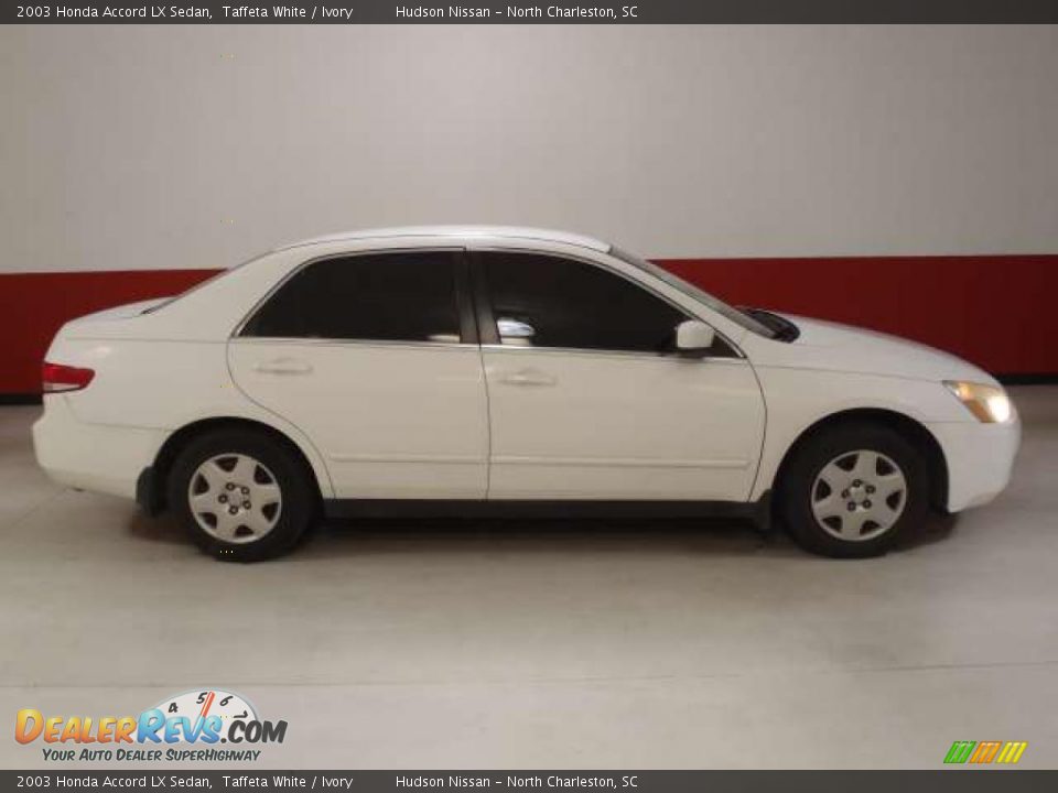 2003 Honda Accord LX Sedan Taffeta White / Ivory Photo #3