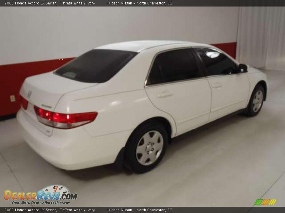 2003 Honda Accord LX Sedan Taffeta White / Ivory Photo #4