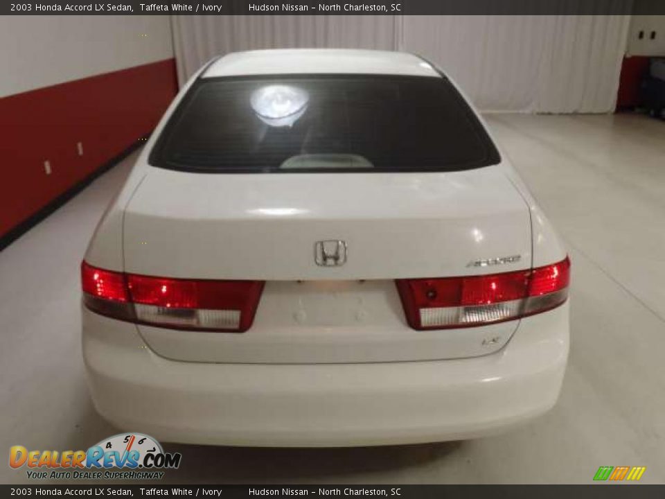 2003 Honda Accord LX Sedan Taffeta White / Ivory Photo #5