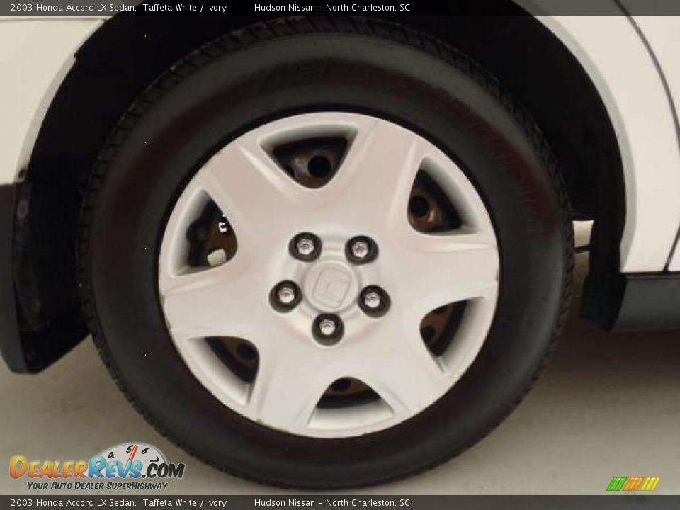 2003 Honda Accord LX Sedan Taffeta White / Ivory Photo #10
