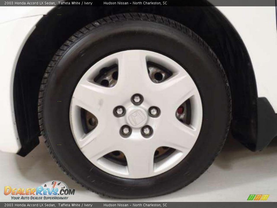 2003 Honda Accord LX Sedan Taffeta White / Ivory Photo #12