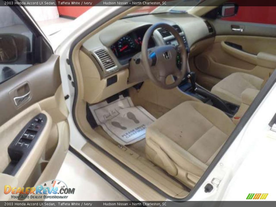 2003 Honda Accord LX Sedan Taffeta White / Ivory Photo #13