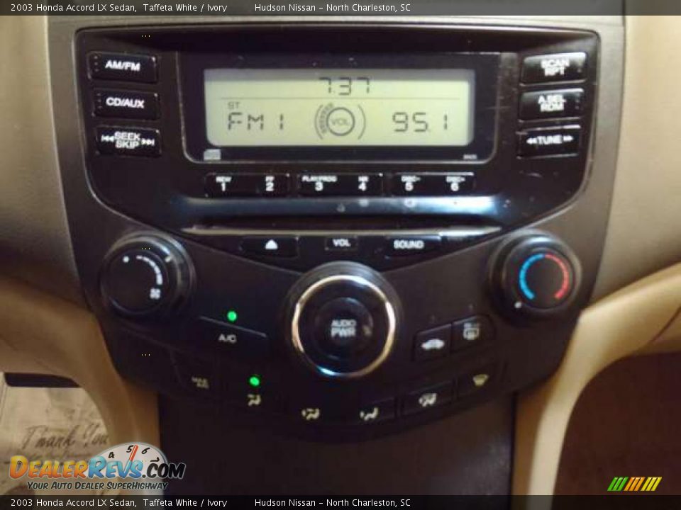 2003 Honda Accord LX Sedan Taffeta White / Ivory Photo #15