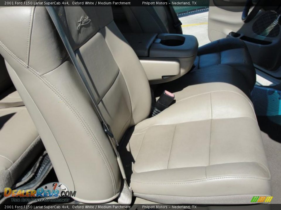 2001 Ford F150 Lariat SuperCab 4x4 Oxford White / Medium Parchment Photo #27