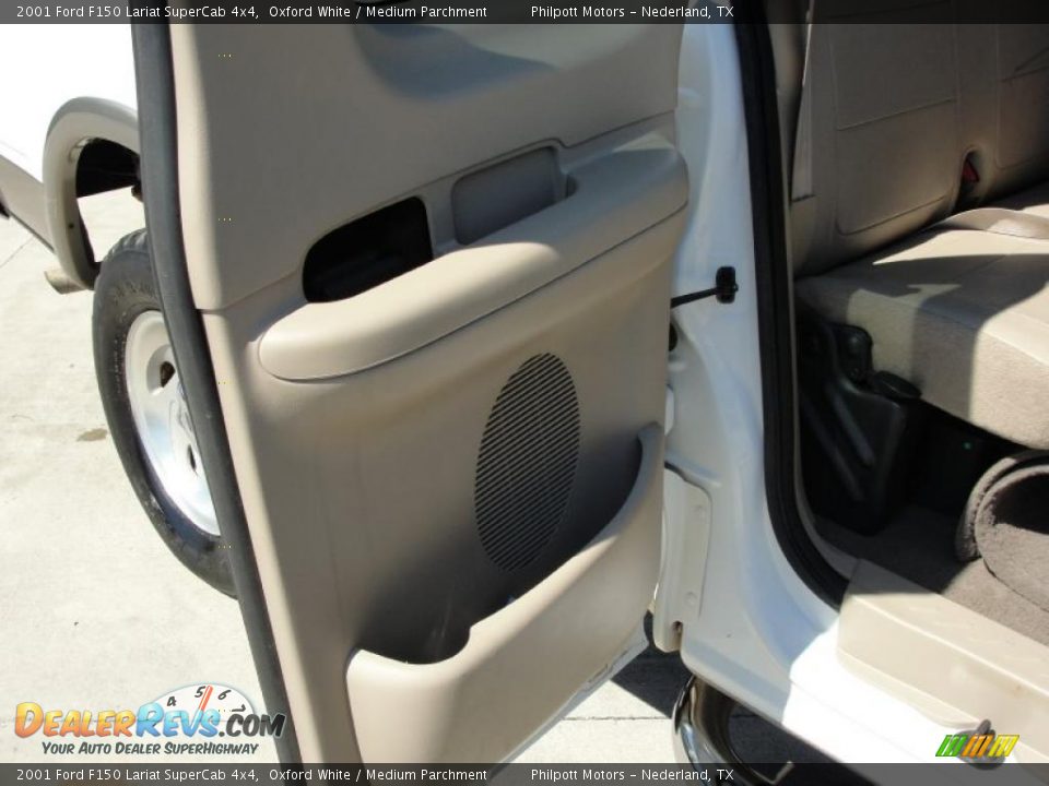 2001 Ford F150 Lariat SuperCab 4x4 Oxford White / Medium Parchment Photo #29