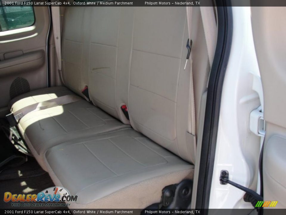 2001 Ford F150 Lariat SuperCab 4x4 Oxford White / Medium Parchment Photo #32