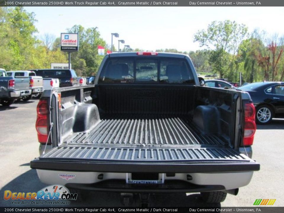 2006 Chevrolet Silverado 2500HD Work Truck Regular Cab 4x4 Graystone Metallic / Dark Charcoal Photo #5