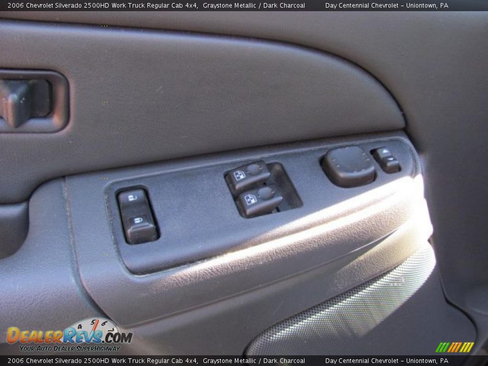 2006 Chevrolet Silverado 2500HD Work Truck Regular Cab 4x4 Graystone Metallic / Dark Charcoal Photo #13