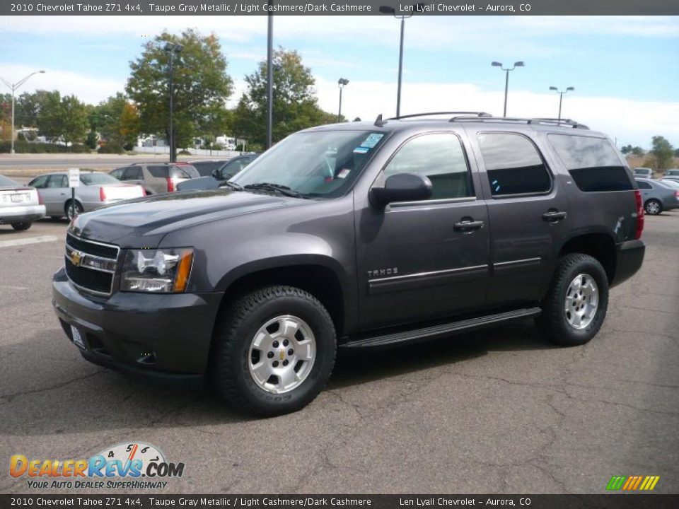 2010 Chevrolet Tahoe Z71 4x4 Taupe Gray Metallic / Light Cashmere/Dark Cashmere Photo #2