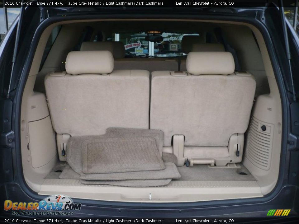 2010 Chevrolet Tahoe Z71 4x4 Taupe Gray Metallic / Light Cashmere/Dark Cashmere Photo #11