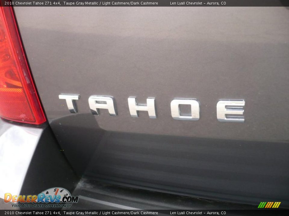 2010 Chevrolet Tahoe Z71 4x4 Taupe Gray Metallic / Light Cashmere/Dark Cashmere Photo #12