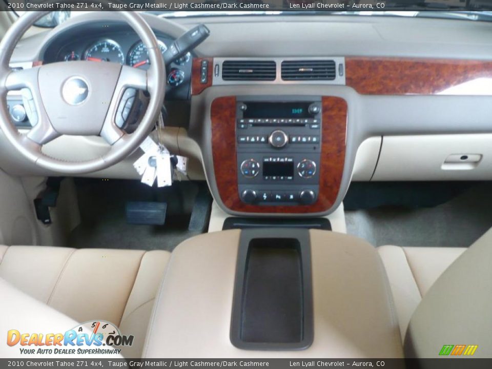 2010 Chevrolet Tahoe Z71 4x4 Taupe Gray Metallic / Light Cashmere/Dark Cashmere Photo #18