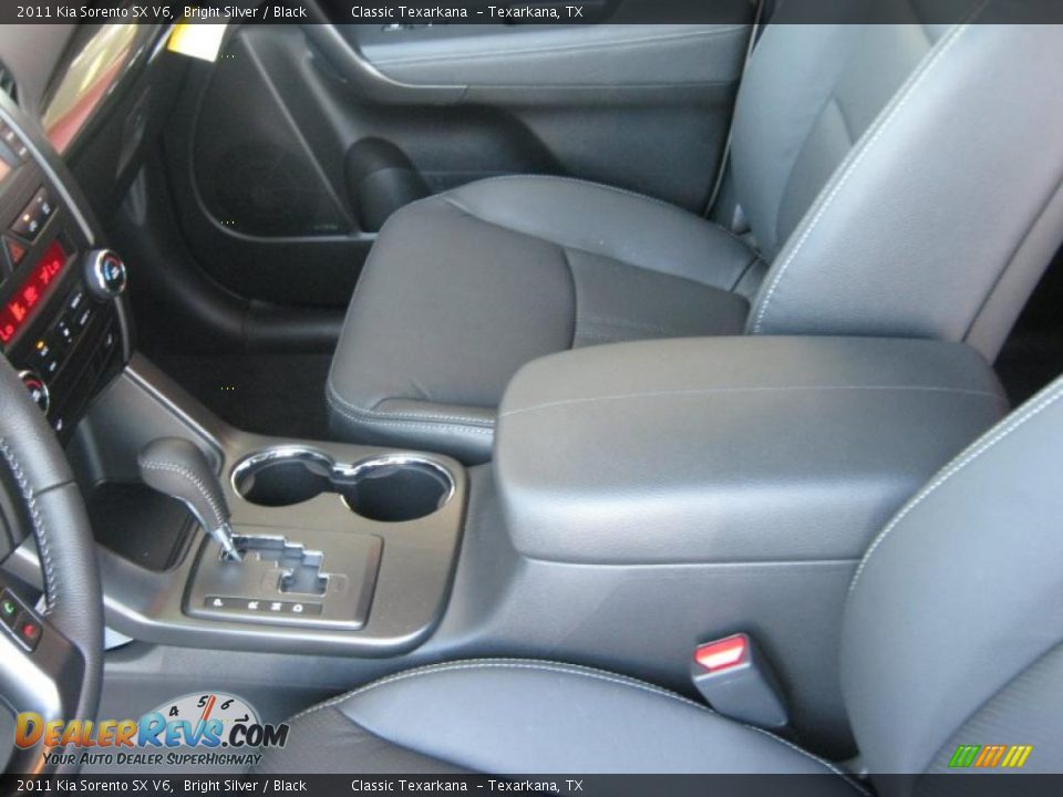 2011 Kia Sorento SX V6 Bright Silver / Black Photo #12